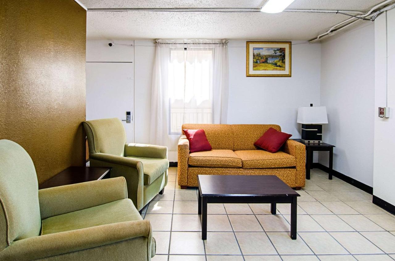Travel Inn Bristol Near State Street Buitenkant foto